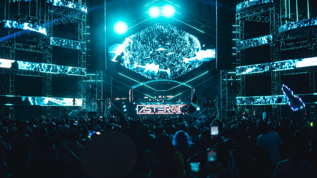 Asteroid performing live at festival mainstage